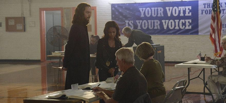 Ichabod and Abbie vote Deliverance Sleepy Hollow